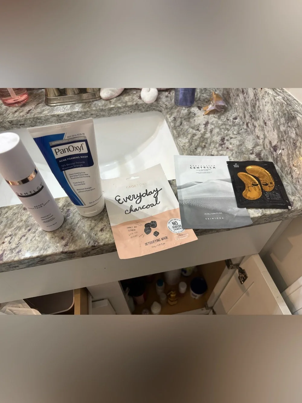 Everyday Charcoal + Gold Eye Patches Skincare Bundle